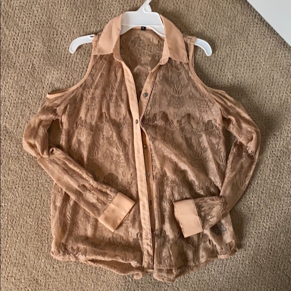 Cold shoulder lace top